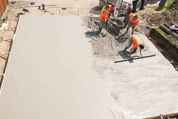 Best Concrete Driveway Installation  in Detroit Lakes, MN